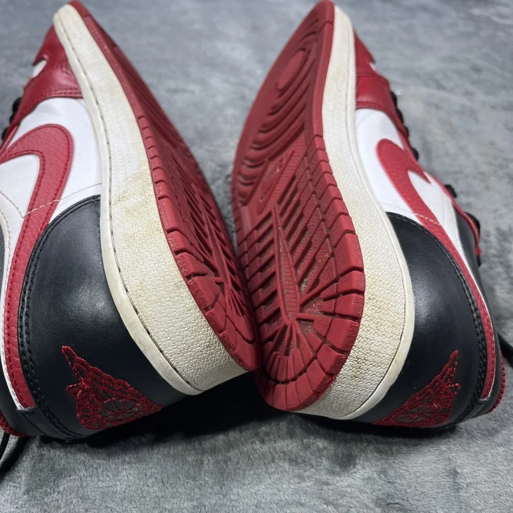 Air Jordan 1 Retro Low Men 8.5 Reverse Black Toe Sport Luxe Basketball Red Nike